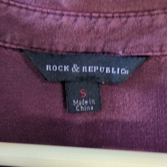 Rock Republic Shirt Womens S Dark Red Burgundy Button Up V Neck Long Sleeve - Picture 5 of 8
